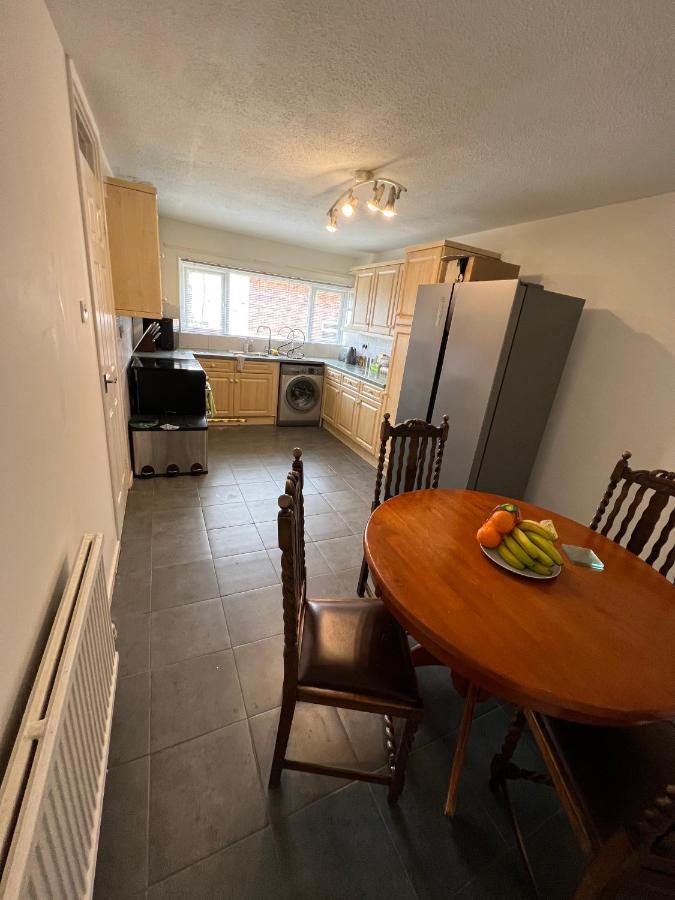 Fellowes Garden Peterborough Luaran gambar